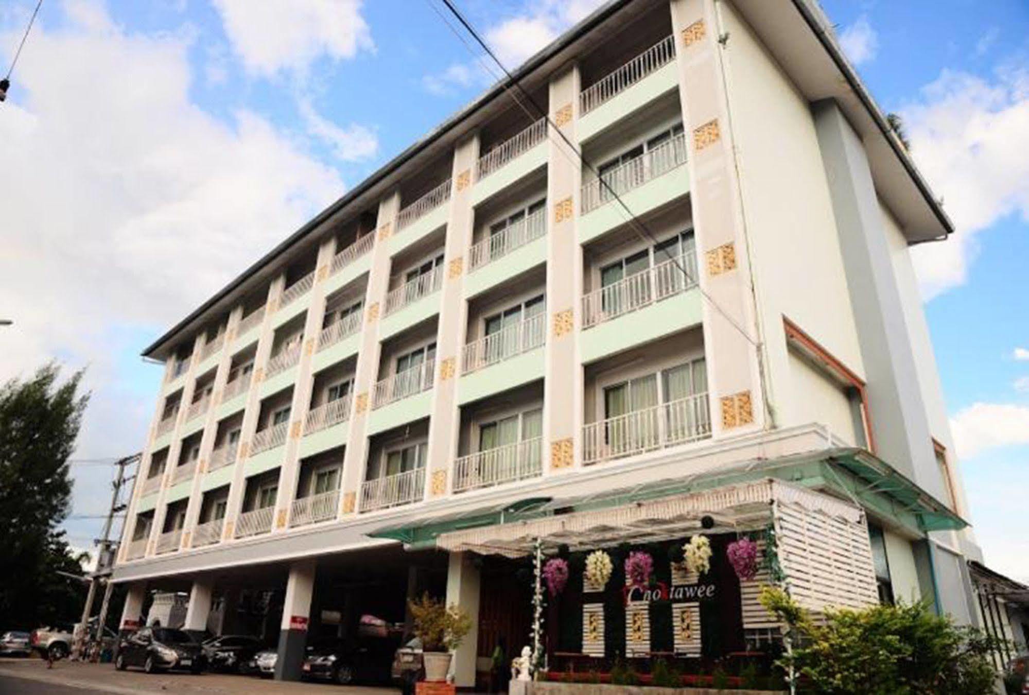 Choktawee Residence And Mansion Чиангмай Экстерьер фото